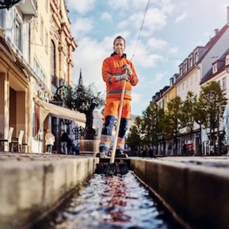 Freiburg's Bächle Tour – Exploring with Stocky, the Bächle Cleaner — photo 1