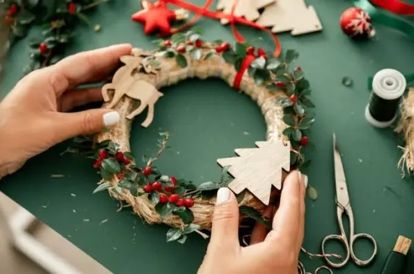 Flower Arrangement Workshop for Christmas — photo 1