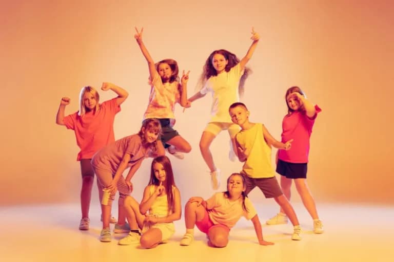 Pop Stars — photo 1