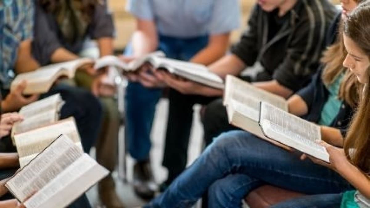Bible Sharing — photo 1
