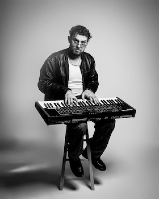 SOLOMON FOX - "EuroTour 2026" — photo 1