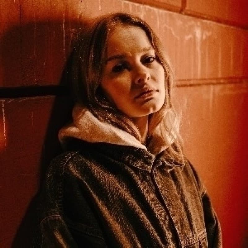 Elin — photo 1
