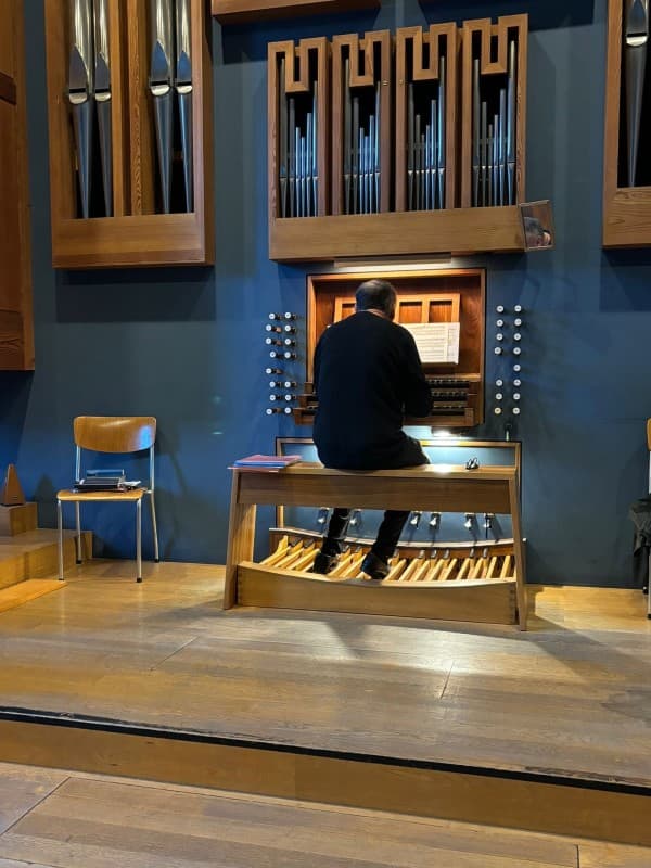 Organ music by candlelight in the Church of St. Luzi during Advent with Andrea Kuratle — photo 1