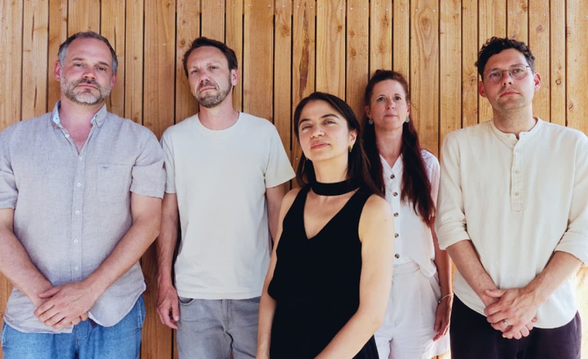 Stella Cruz und Band — photo 1