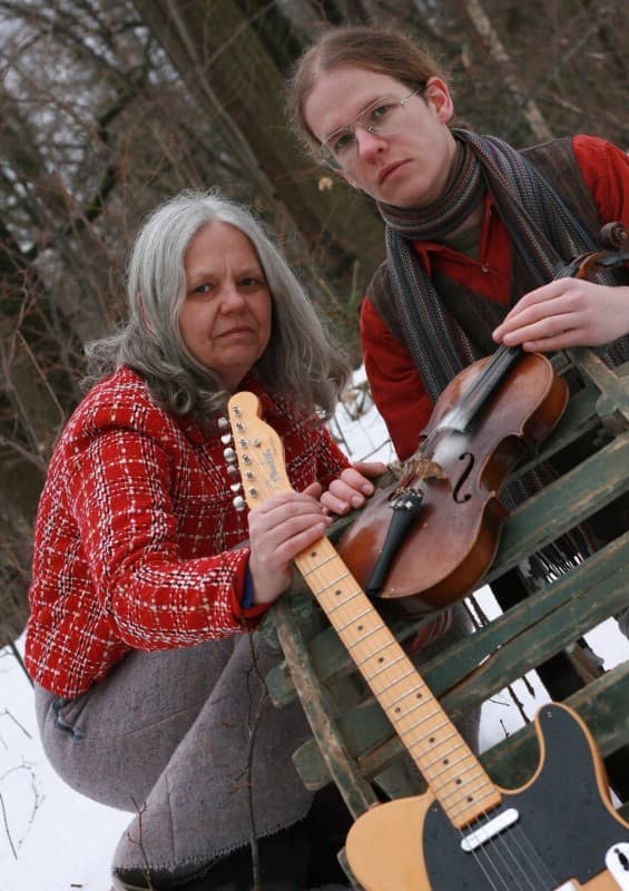 Hmlisto (SK) - Album Launch of Samoty, M. Puttnerová & M. Novák — photo 1