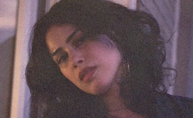 ISRAA SHALABY (Palestine) Live in the Kasheme Livingroom — photo 1