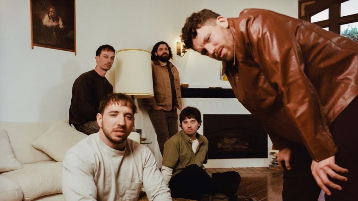 Citizen — photo 1