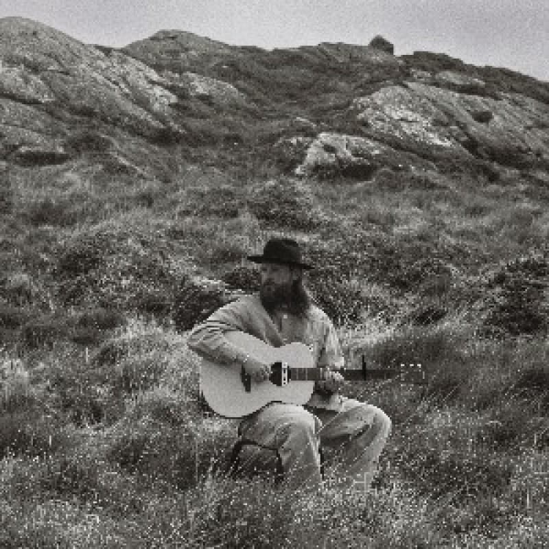 Ian Hooper — photo 1