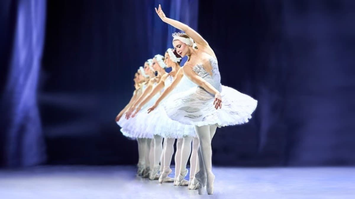 Imperial Classical Ballet: Swan Lake - Venue Premium Tickets — photo 1