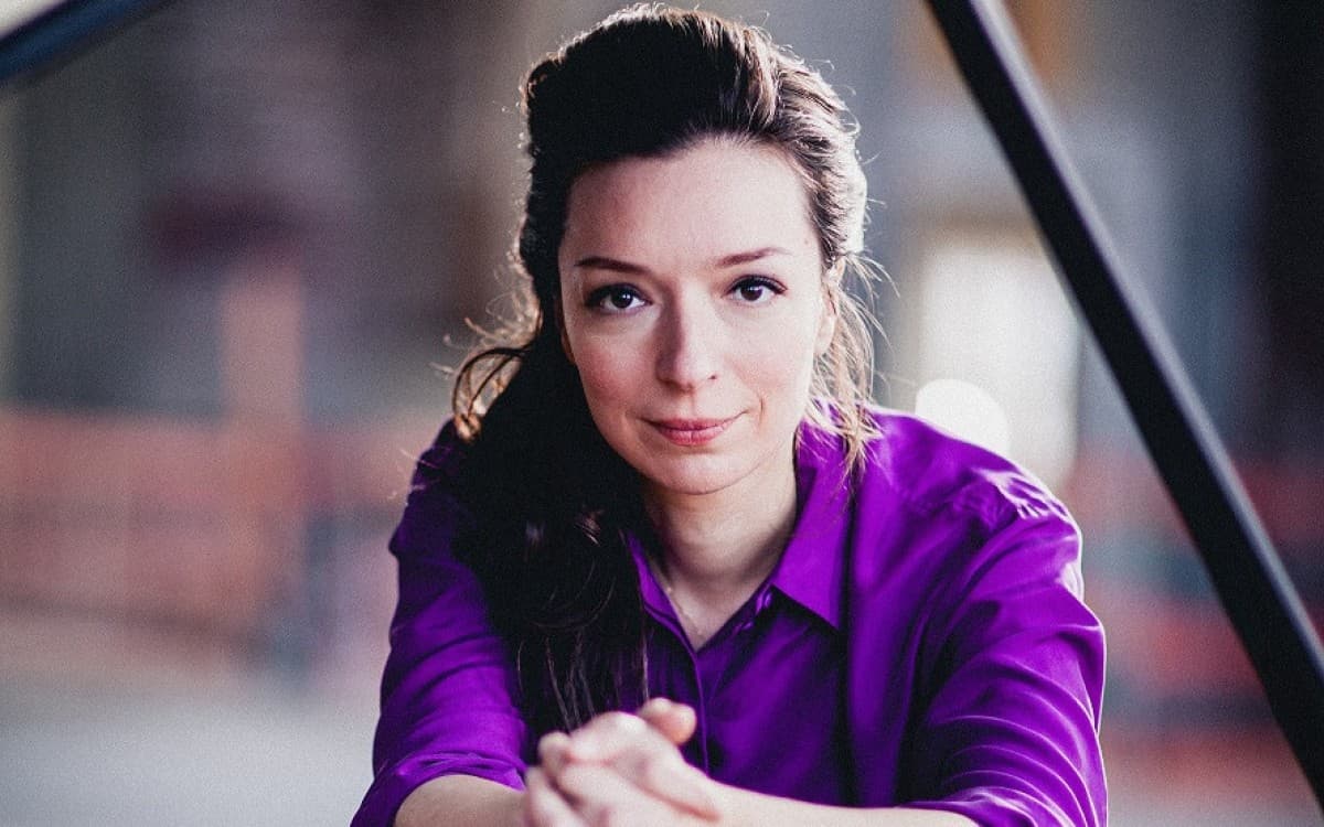 Yulianna Avdeeva — photo 1