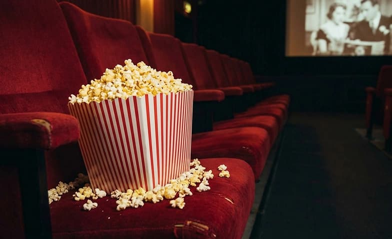 The ones we love: "Twilight BINGE" — photo 1