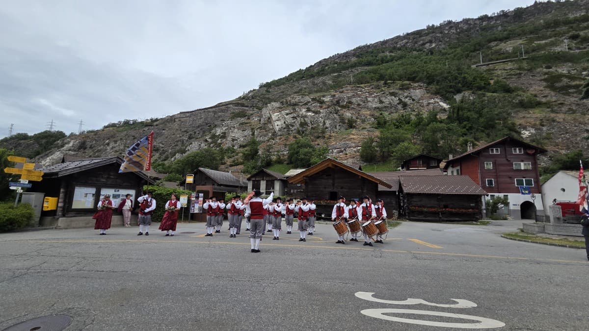 Oberwalliser Tambouren- und Pfeiferfest — photo 1