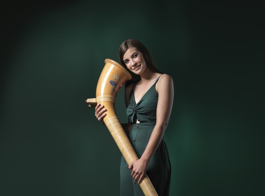klangantrisch - The Alphorn Player Lisa Stoll in Rüschegg — photo 1