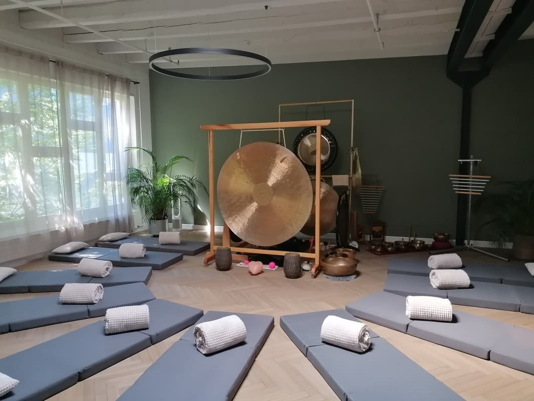 Gong Bath — photo 1