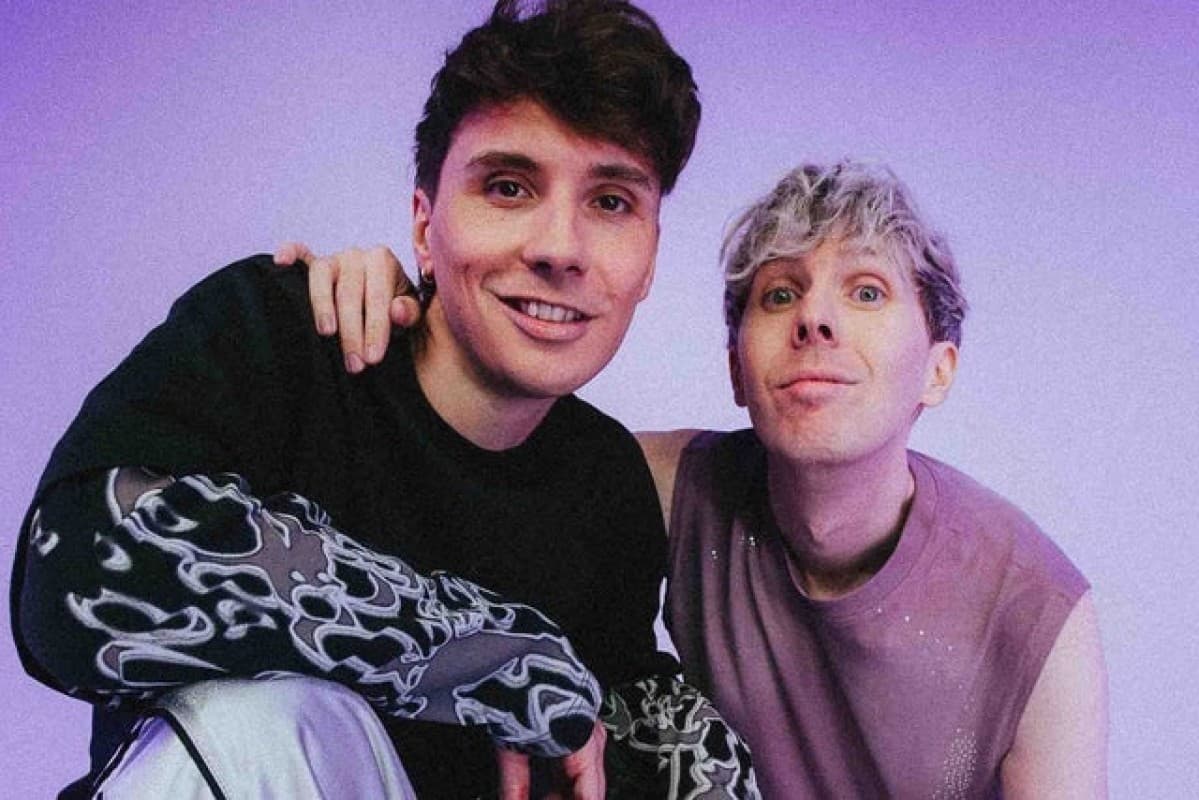 Dan and Phil: Hard Launch World Tour — photo 1
