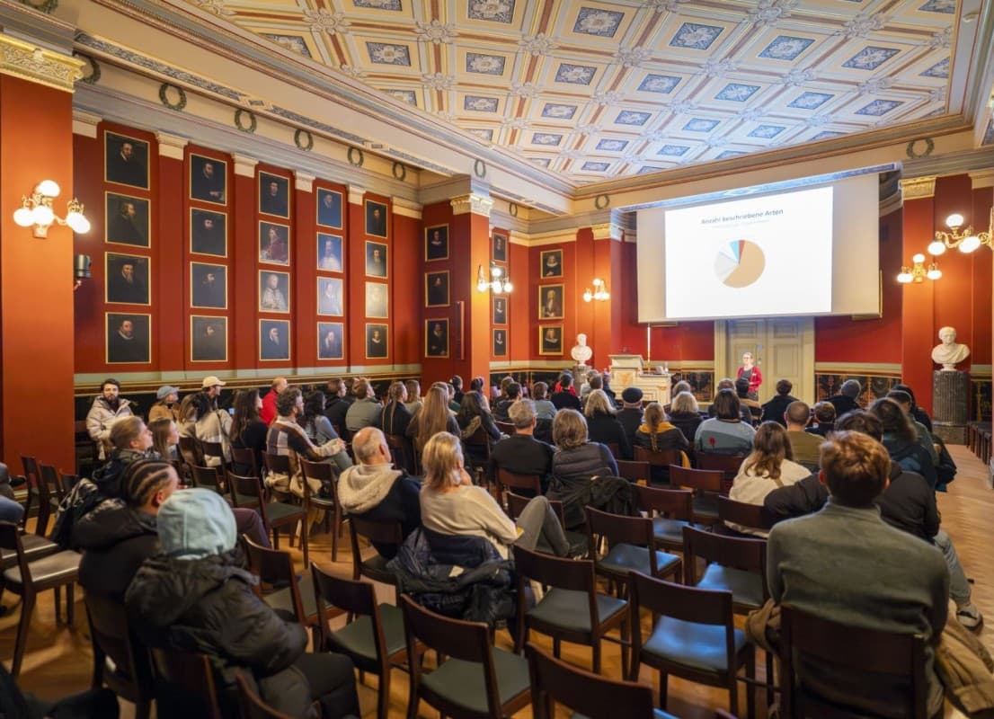 Lecture NGiB: Plastic and Microplastics – a Problem for Our Ecosystems and Us? — photo 1