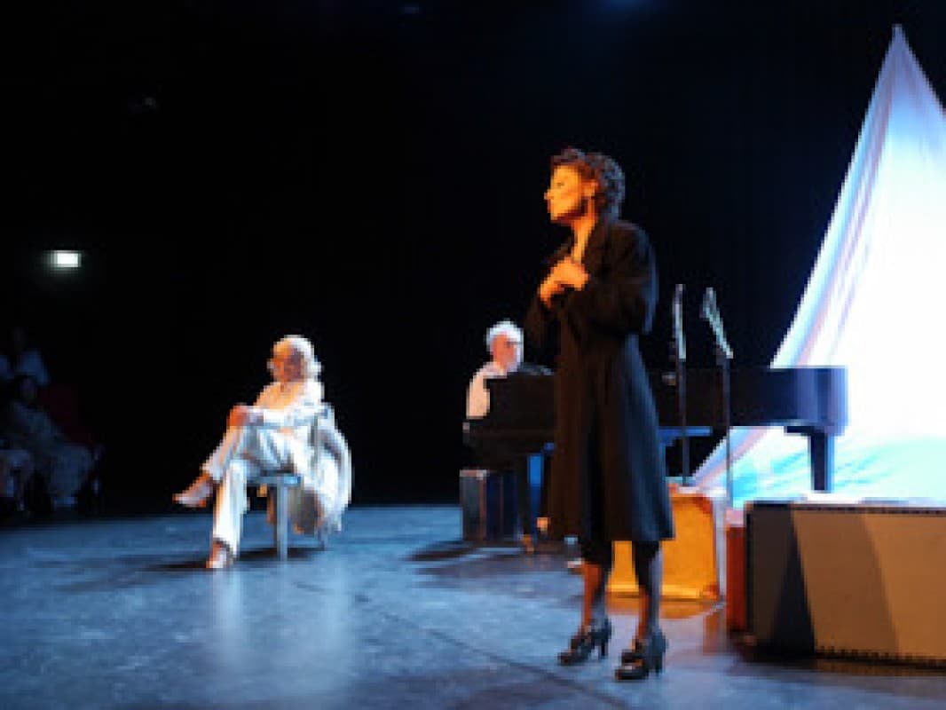 Novemberlicht - MarlenePiaf - The Lives of Two Divas - A Dramatic Evening of Songs Full of Highs and Lows by Edzard Schoppmann — photo 1