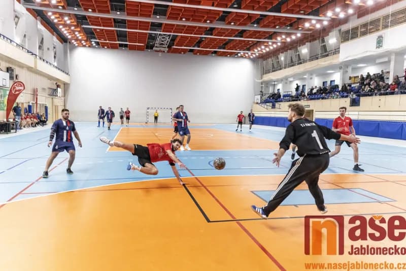Men’s handball match: TJ El. Praga v Dvůr Králové n/L — photo 1
