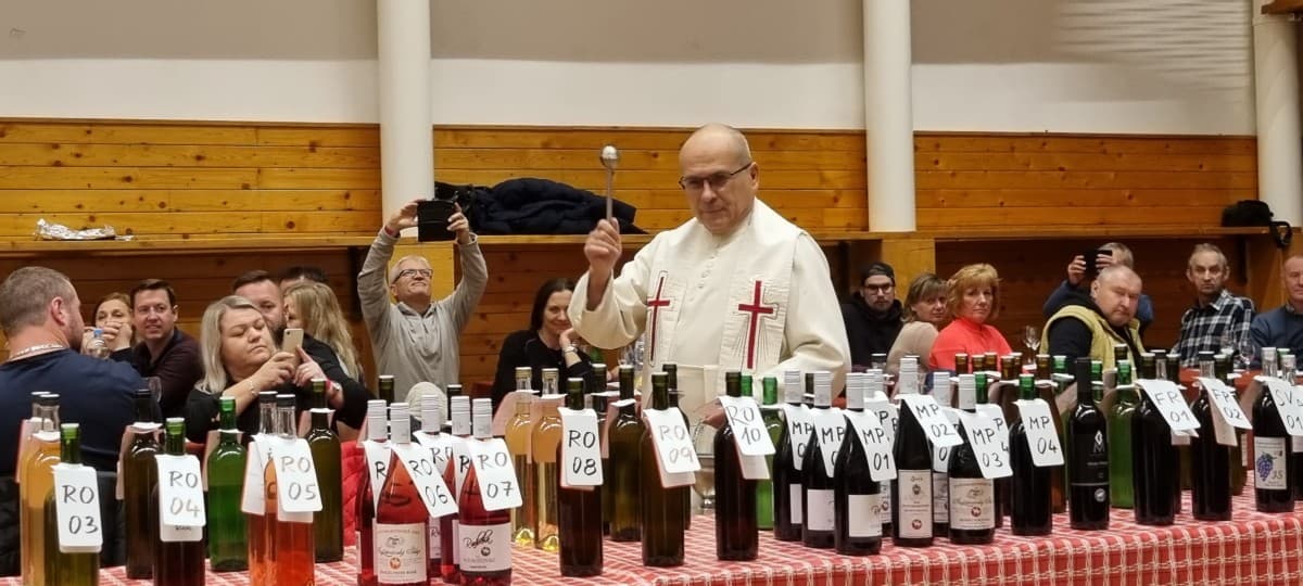 Blessing and Tasting of Young Wines — photo 1