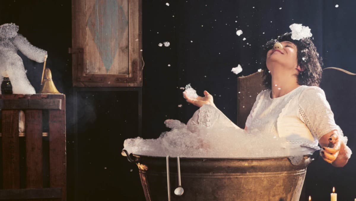 Lisa Bögli – Finally Bubble Bath — photo 1