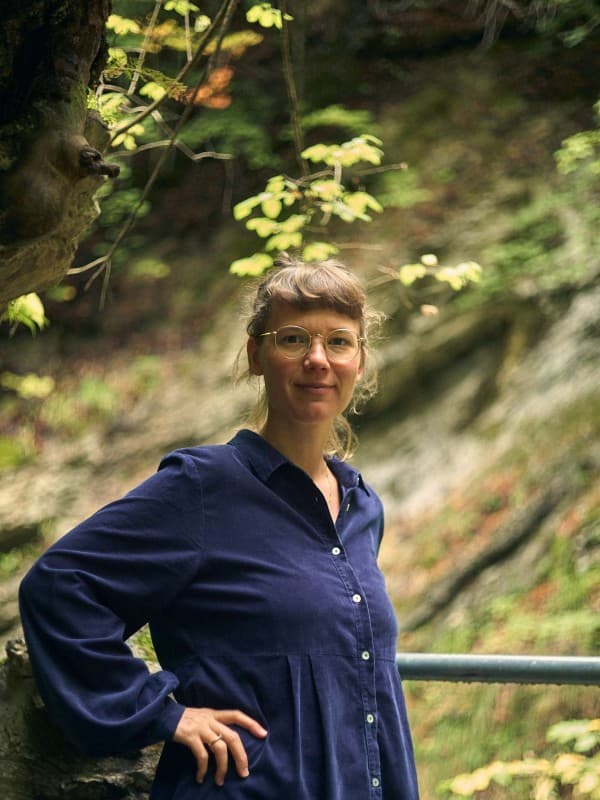 Sofa Reading with Julia Sutter — photo 1