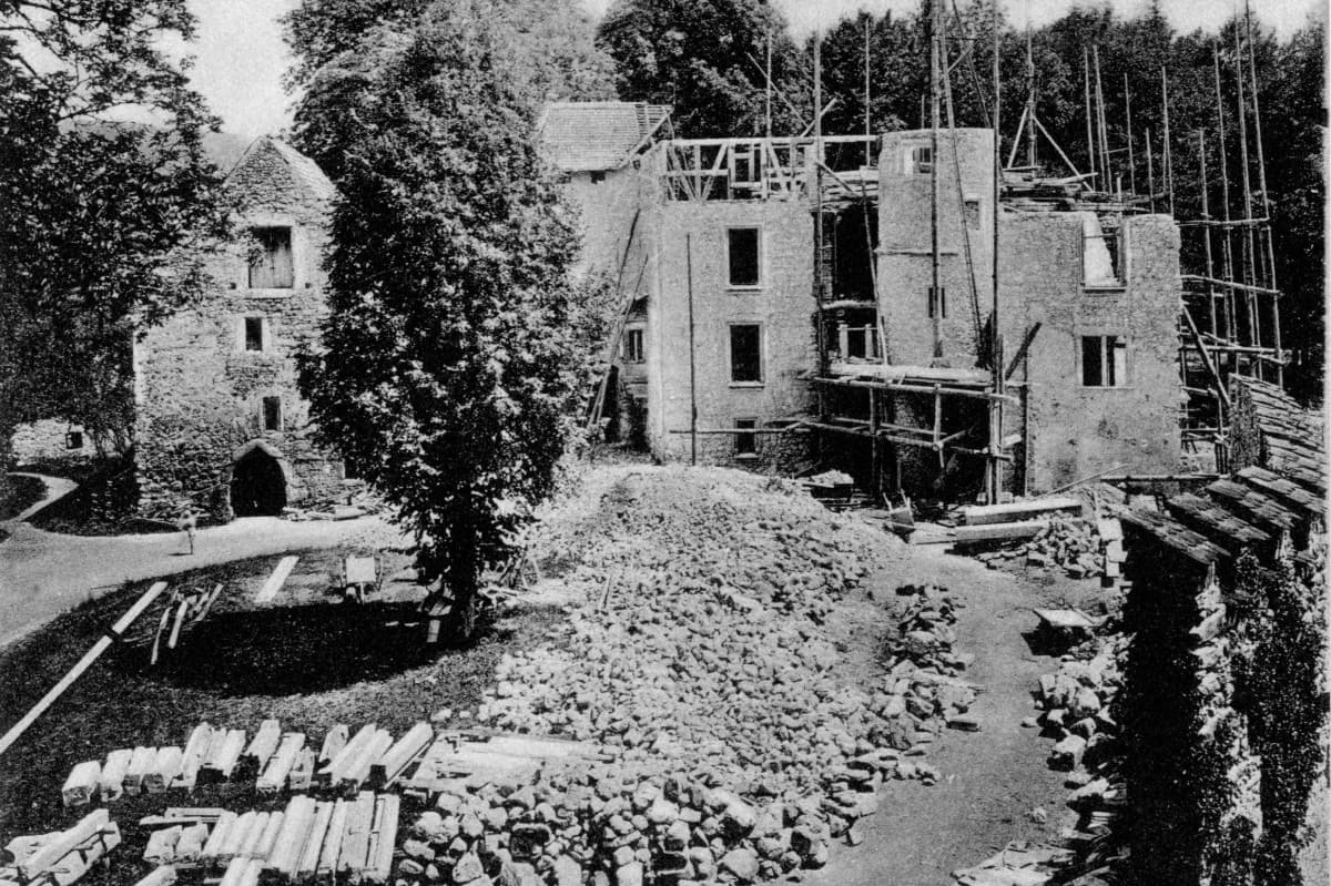 From Moated Castle to Architectural Monument — photo 1