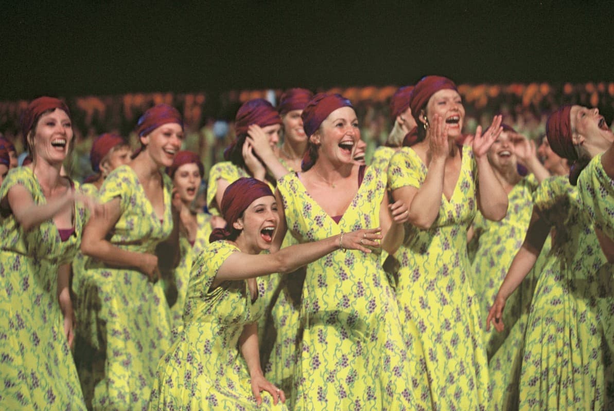 On Stage! The Costumes of the Fêtes des Vignerons — photo 1
