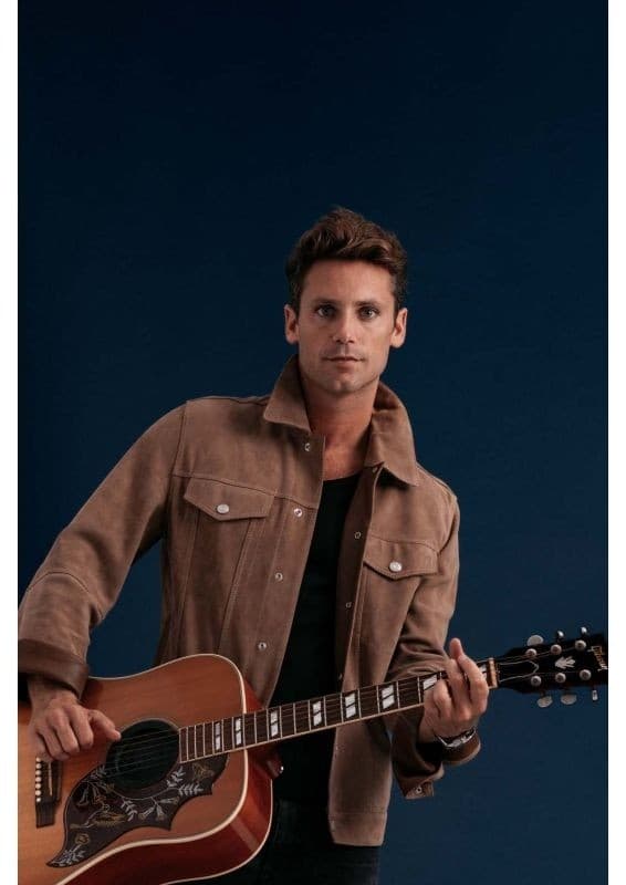 Bastian Baker - Solo Acoustic tour | Kulturkarussell Rössli Stäfa — photo 1
