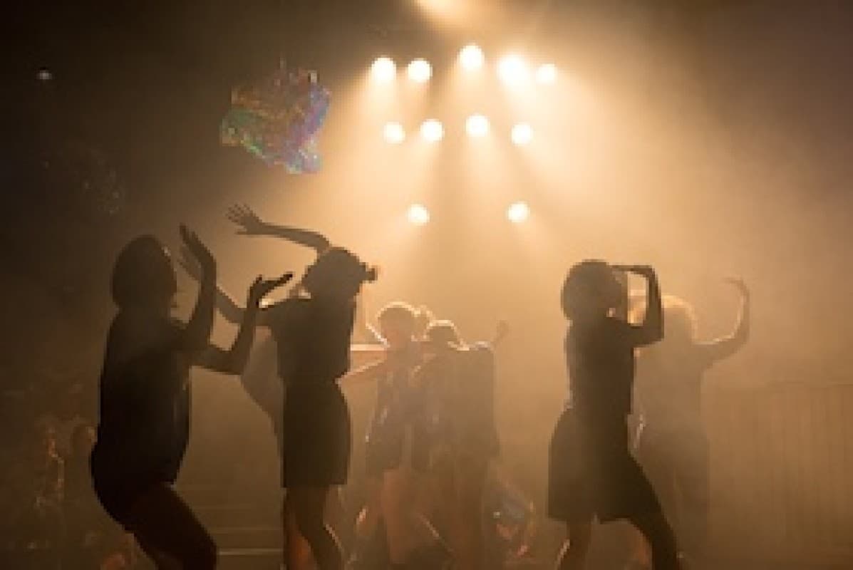 Queer CUNTine - Queens of the Circus / THE PRESENT — photo 1