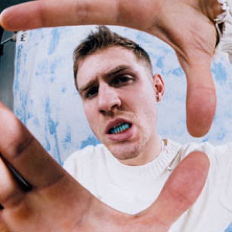 Dominik Hartz — photo 1