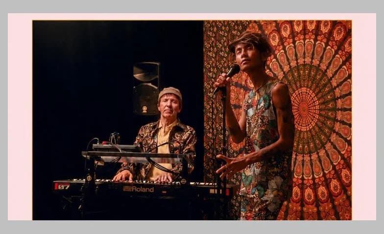 Lotus & Keys live — photo 1