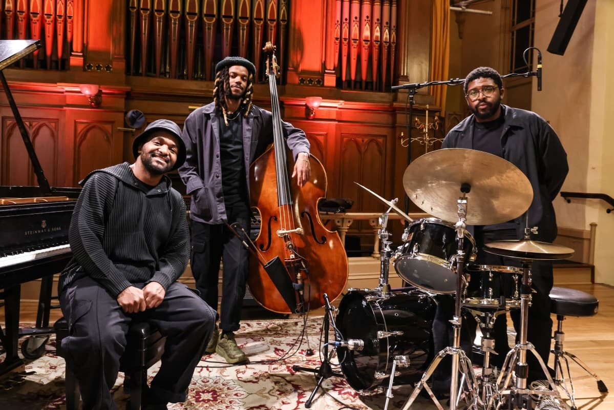 Sullivan Fortner trio — photo 1