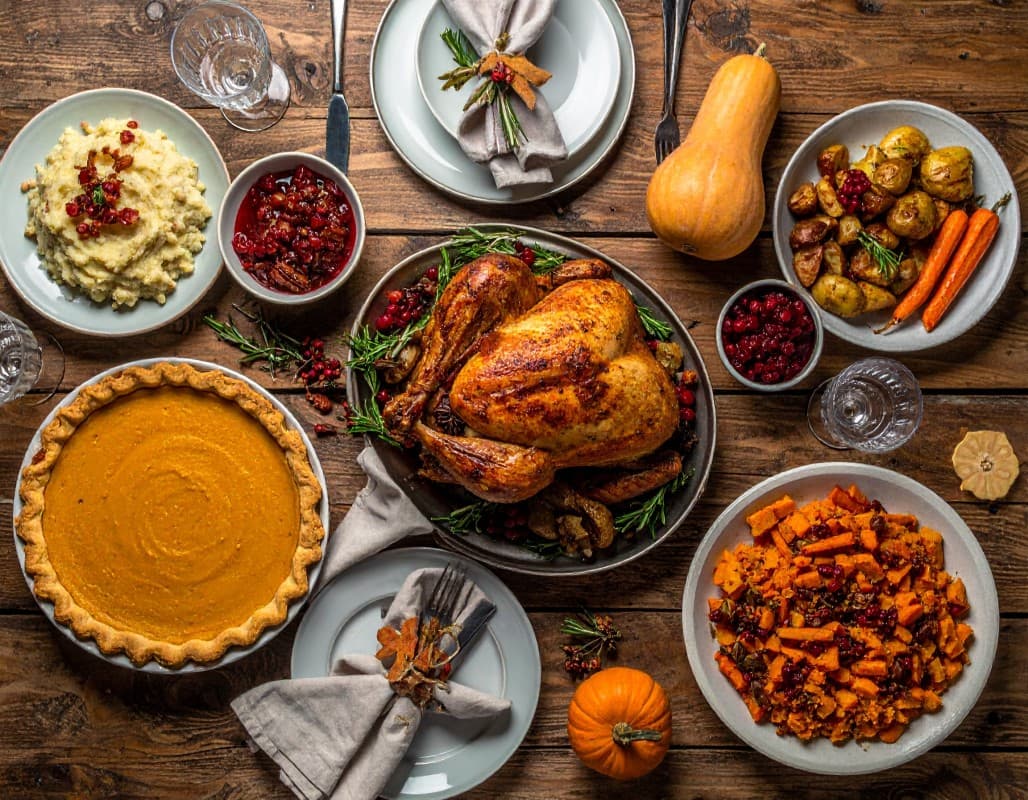 THANKSGIVING COOKING CLASS AND BUFFET — photo 1
