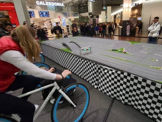 DDA 2026 | Formula 1 Simulator and Slot Car Race Track — photo 1