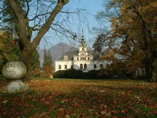 Autumn Holidays at the Castle in Velké Březno — photo 1