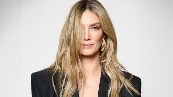 Delta Goodrem — photo 1