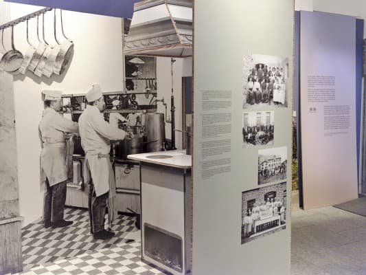 «Addio – Willkommen – A revair. Migration stories from the Grandhotel Alpen» — photo 1
