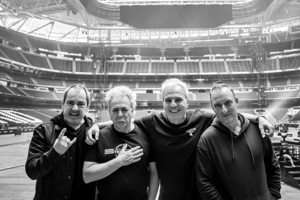 Hombres G - Los Mejores Años de nuestra vida | VIP Packages — photo 1