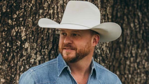 Cody Johnson — photo 1
