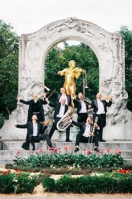 MNOZIL BRASS - STRAU$$ — photo 1