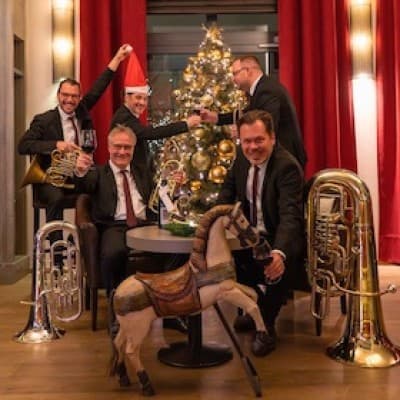 Joy to the World — photo 1