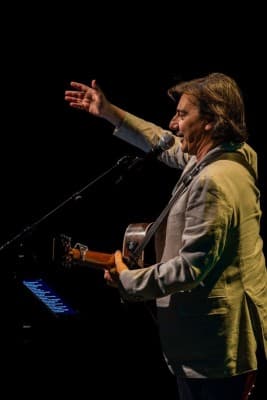 Pippo Pollina - solo in concert — photo 1