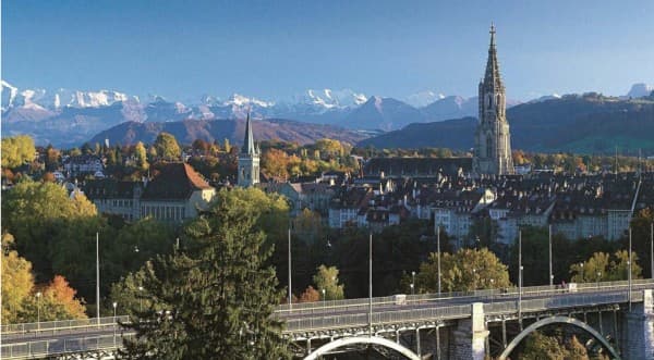 Labyrinth – Enge – Mord: Literary Walk through Bern — photo 1