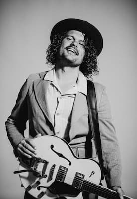 ASH GRUNWALD - "European Tour 2027" — photo 1