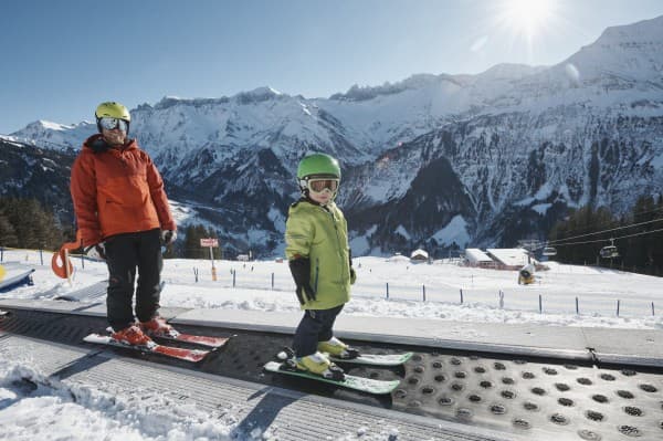 Free Skiing for Children up to 16 Years — photo 1