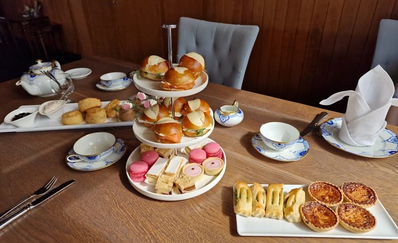 Afternoon Tea — photo 1