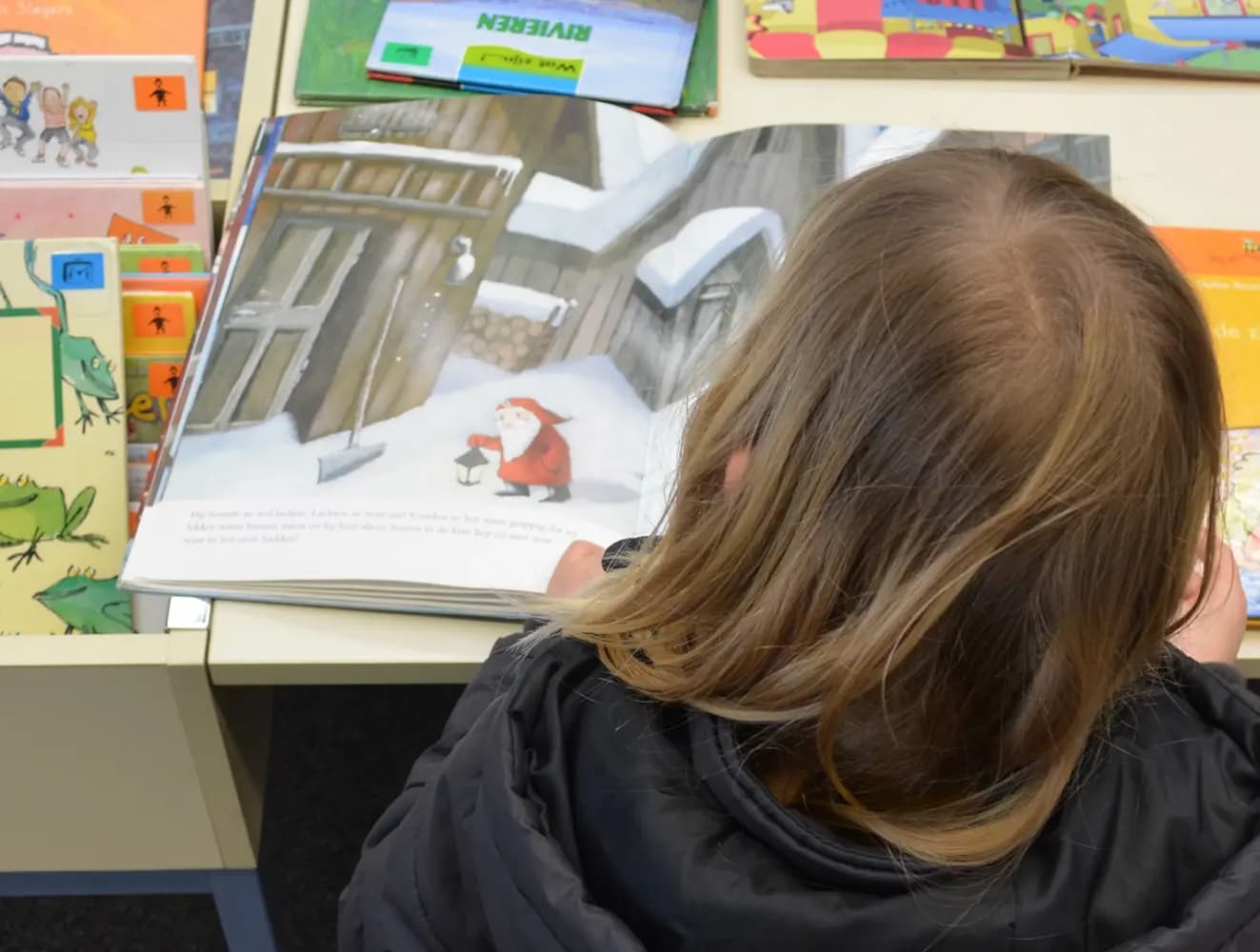 1001 Stories in Spanish at the Chauderon Library — photo 1