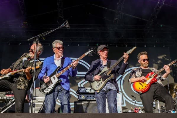 10cc & Another Bloody Greatest Hits Tour — photo 1