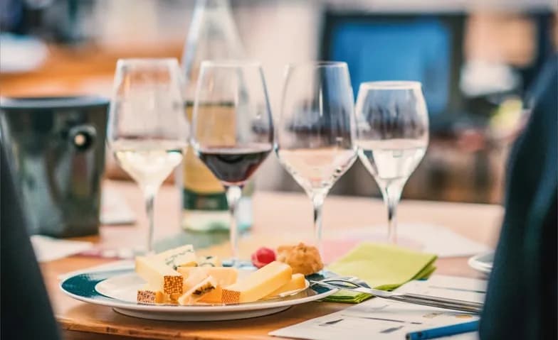 Wein und Käse: Komplexe Liebschaften! — photo 1