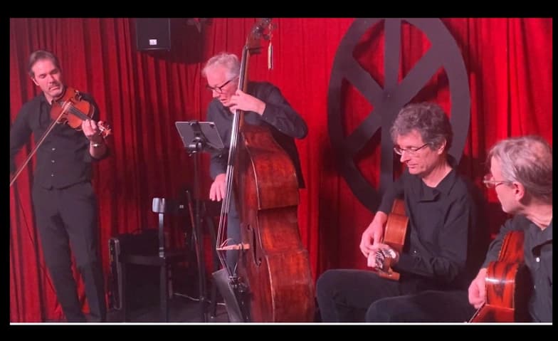 Hotclub de Zurich mit Caravane — photo 1